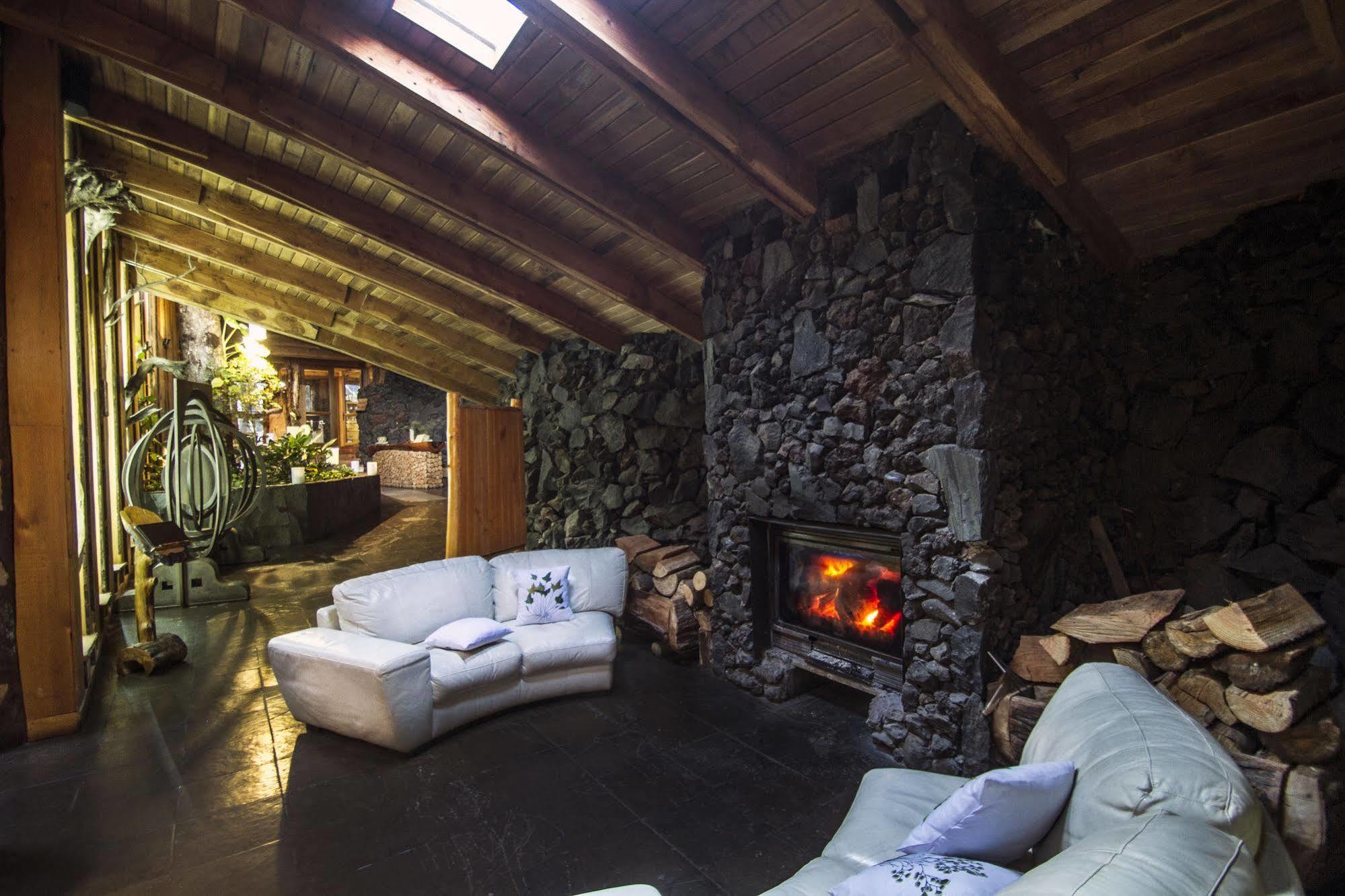 Huilo Huilo Nothofagus Hotel & Spa Puerto Fuy Exterior photo